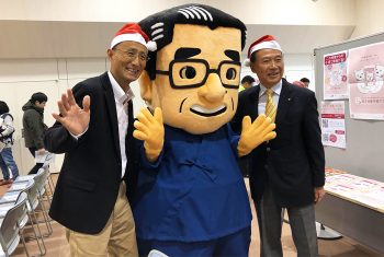 川廷昌弘さん、まもりん、山中市長