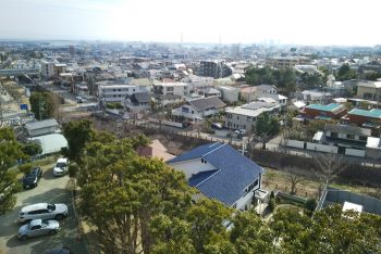 ヨドコウ迎賓館のバルコニーから芦屋川の眺め