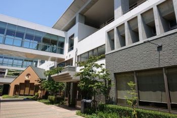 芦屋市保健福祉センター